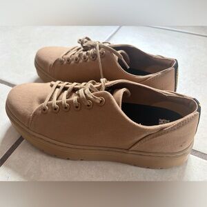 Dr Martens Men's Tan Canvas Sneakers